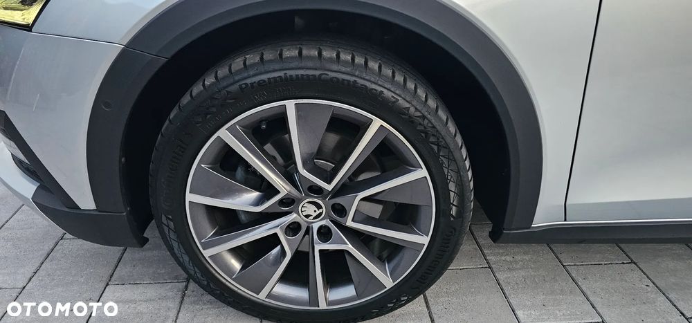 Skoda Octavia 2.0 TDI 4x4 Scout DSG - 40