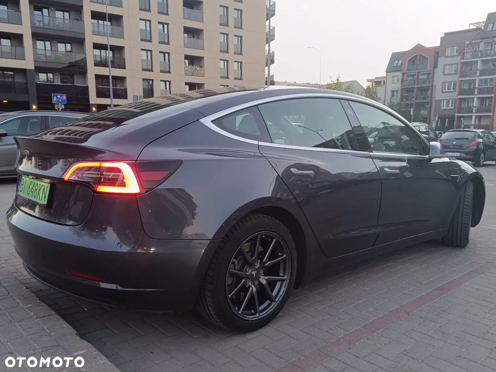 Tesla Model 3 RWD Hinterradantrieb - 3