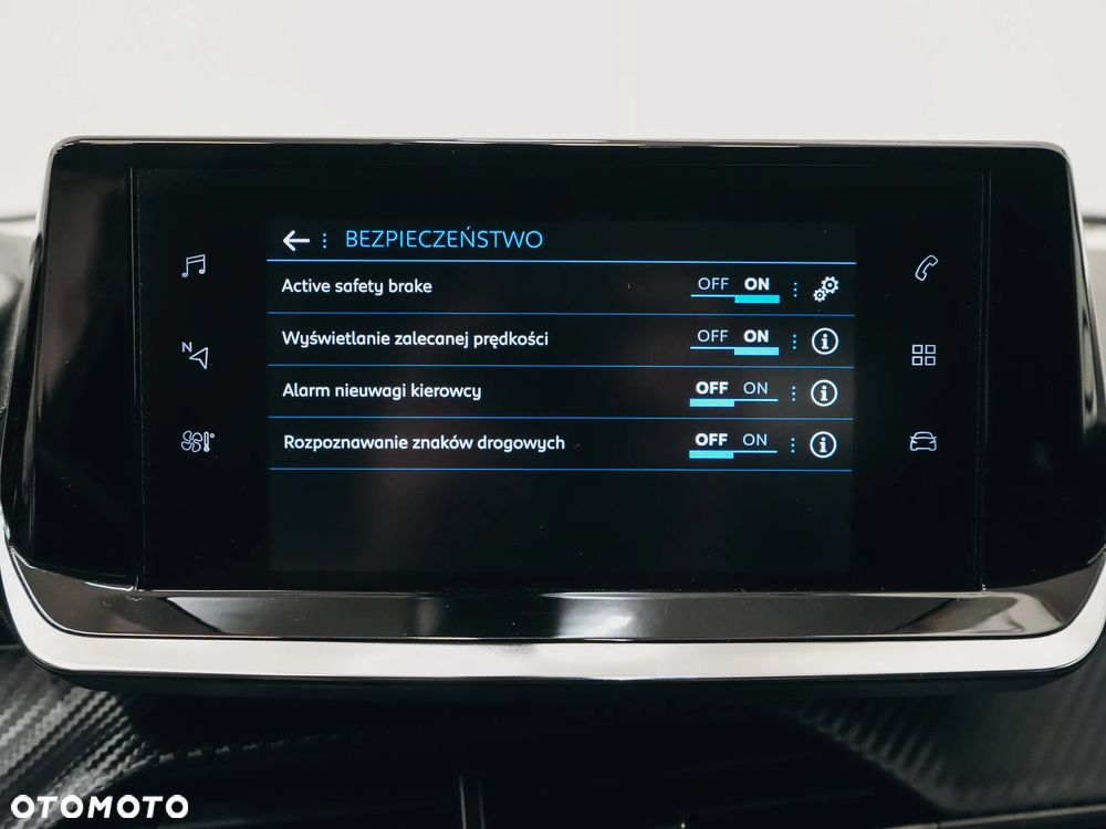 Peugeot 2008 1.5 BlueHDi Allure S&S EAT8 - 31