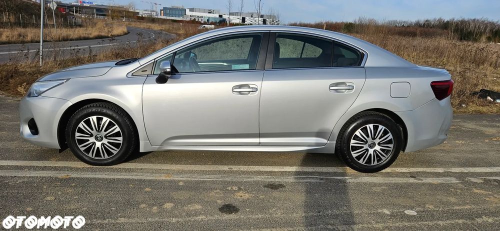 Toyota Avensis 1.8 Active - 2