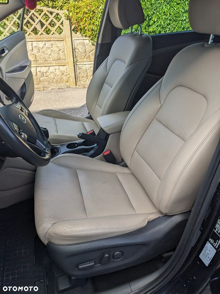 Hyundai Tucson 2.0 CRDI 4WD Premium - 25