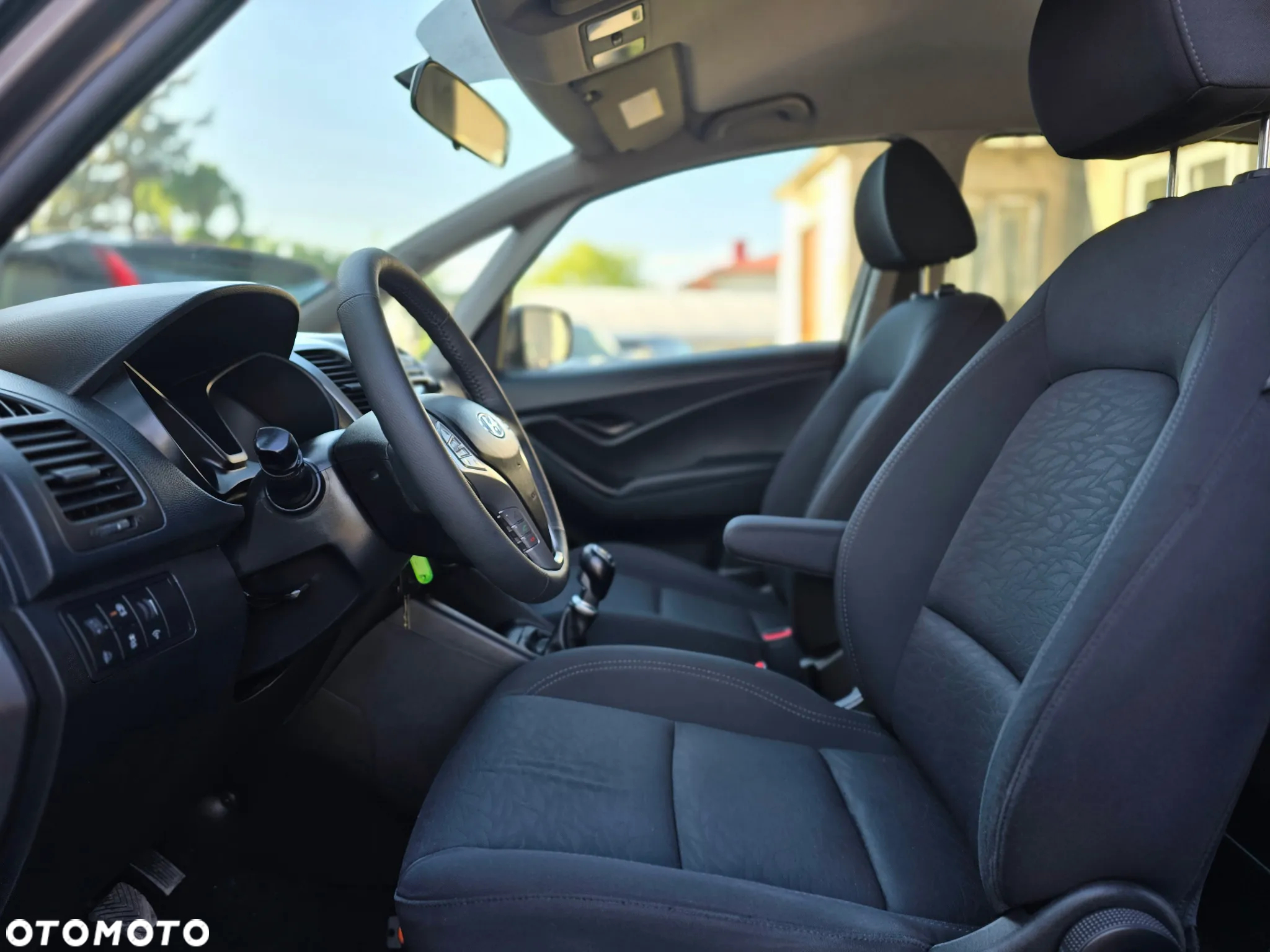 Hyundai ix20 1.4 Premium - 12