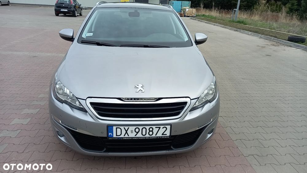 Peugeot 308 1.6 BlueHDi Allure S&S - 9