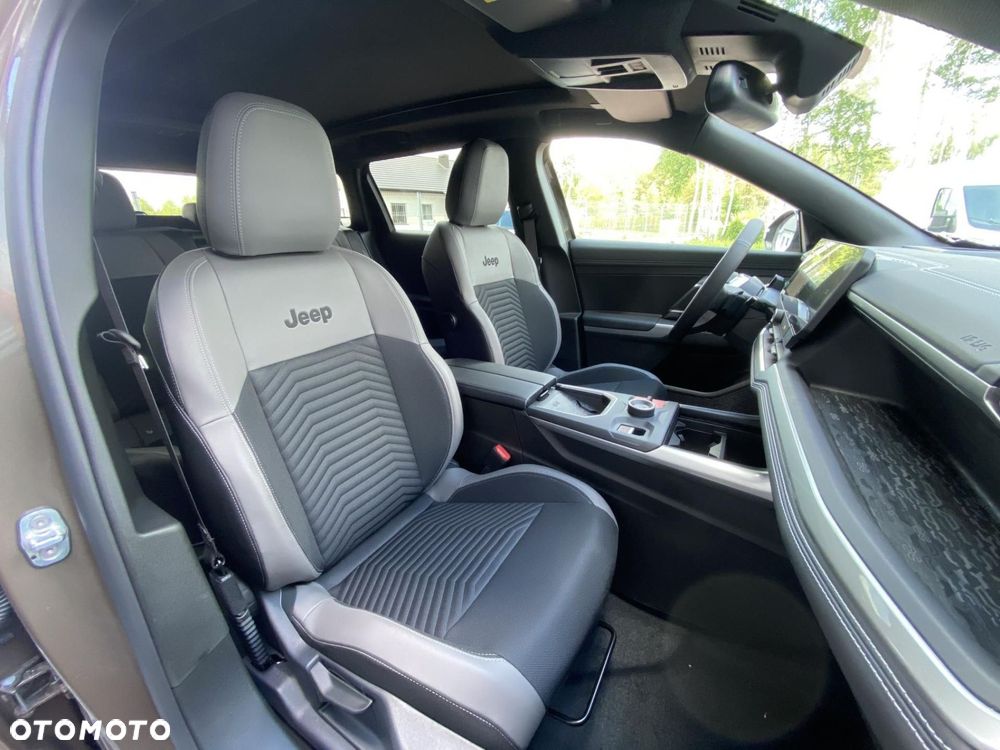 Jeep Compass - 10