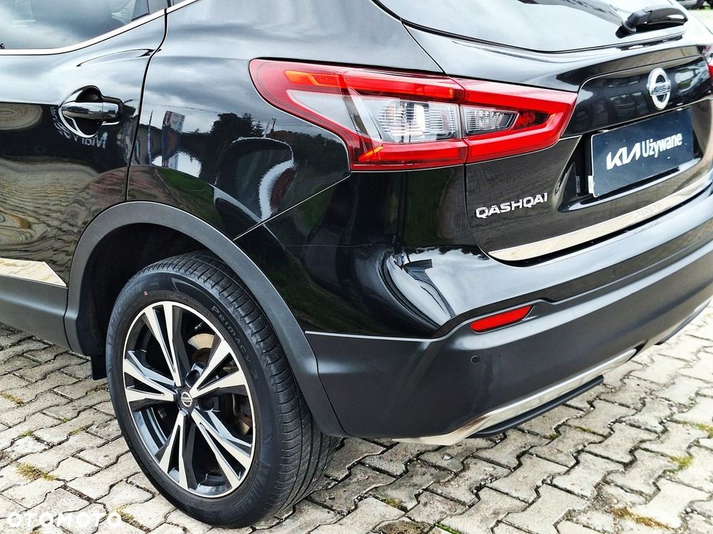 Nissan Qashqai 1.6 DIG-T N-Connecta - 33