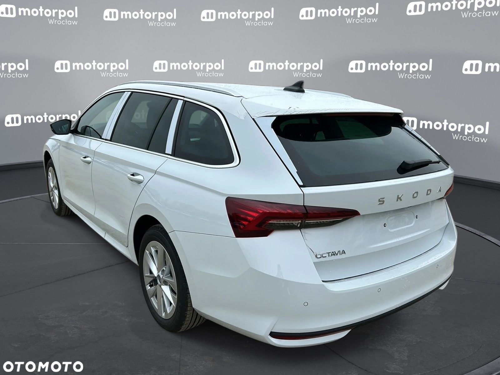 Skoda Octavia - 8