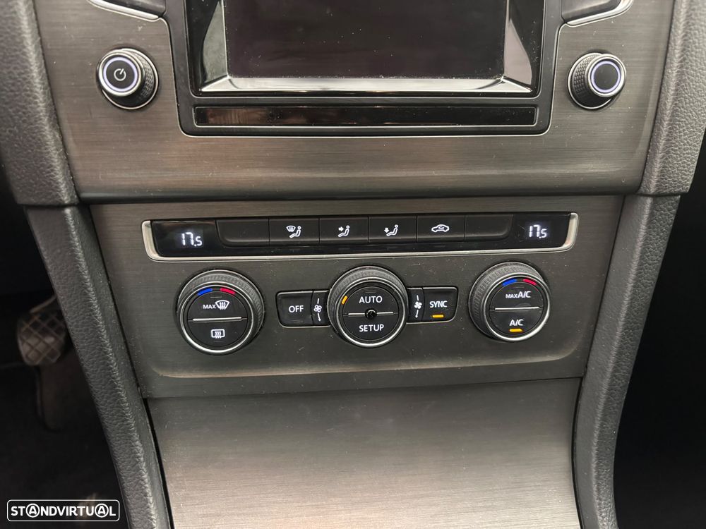 VW Golf - 9