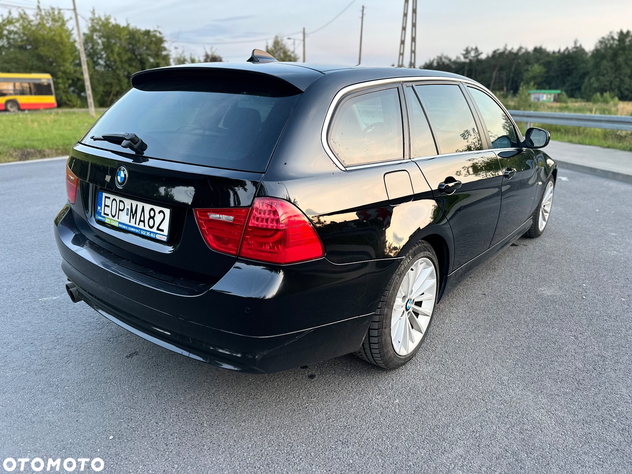 BMW Seria 3 325d DPF Touring - 9