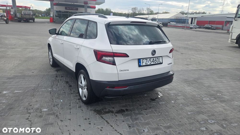 Skoda Karoq ver-1-6-tdi-scr-4x2-style-dsg - 3