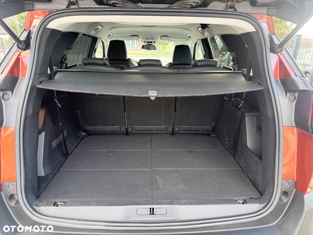 Peugeot 5008 BlueHDi 130 EAT8 Allure - 25