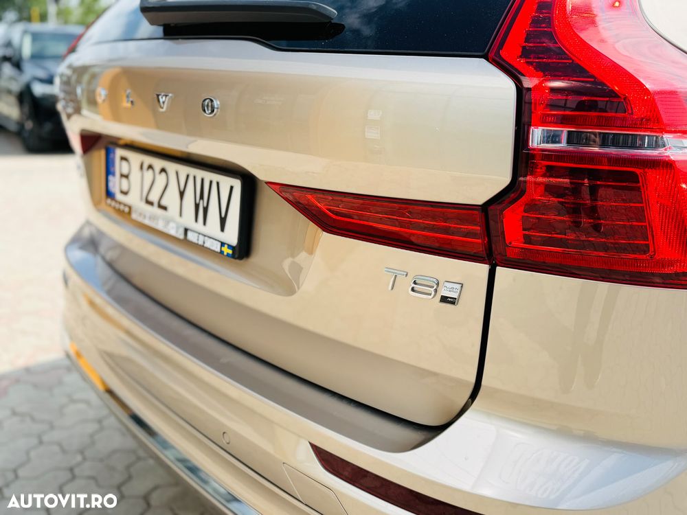 Volvo XC 60 Recharge T8 AWD AT Plus Bright - 17