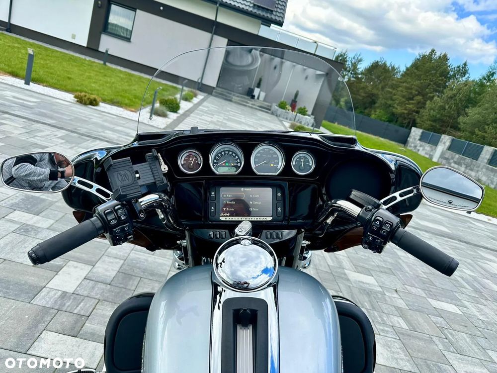 Harley-Davidson FLHTCU Ultra - 4