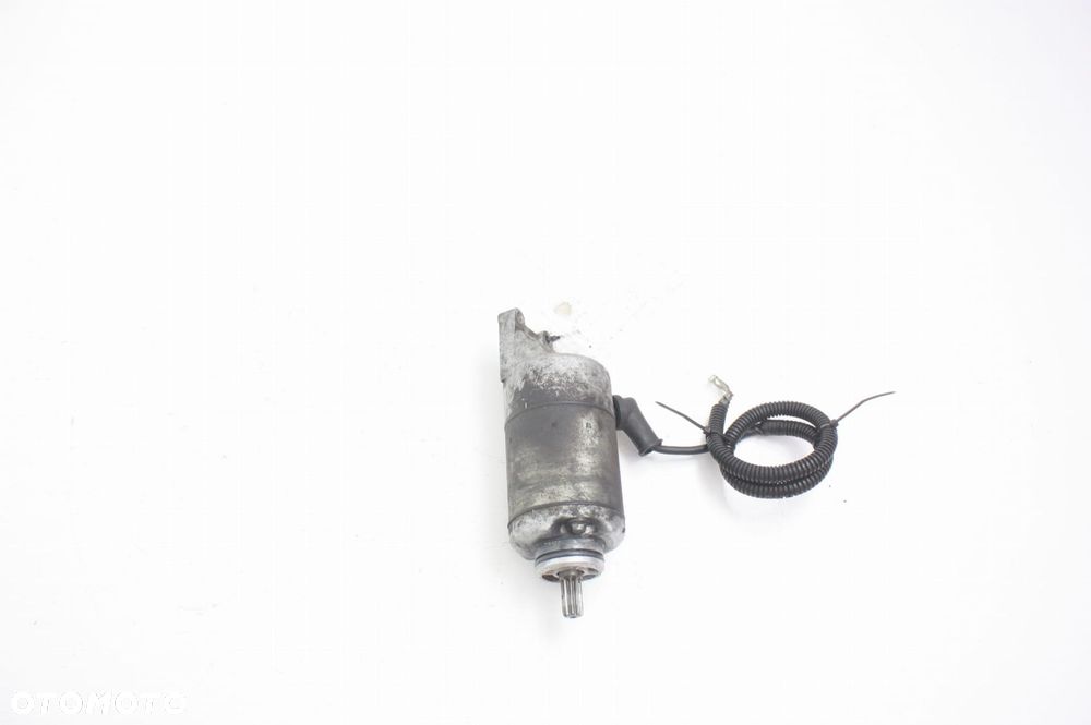 ROZRUSZNIK Suzuki RF 900 - 1