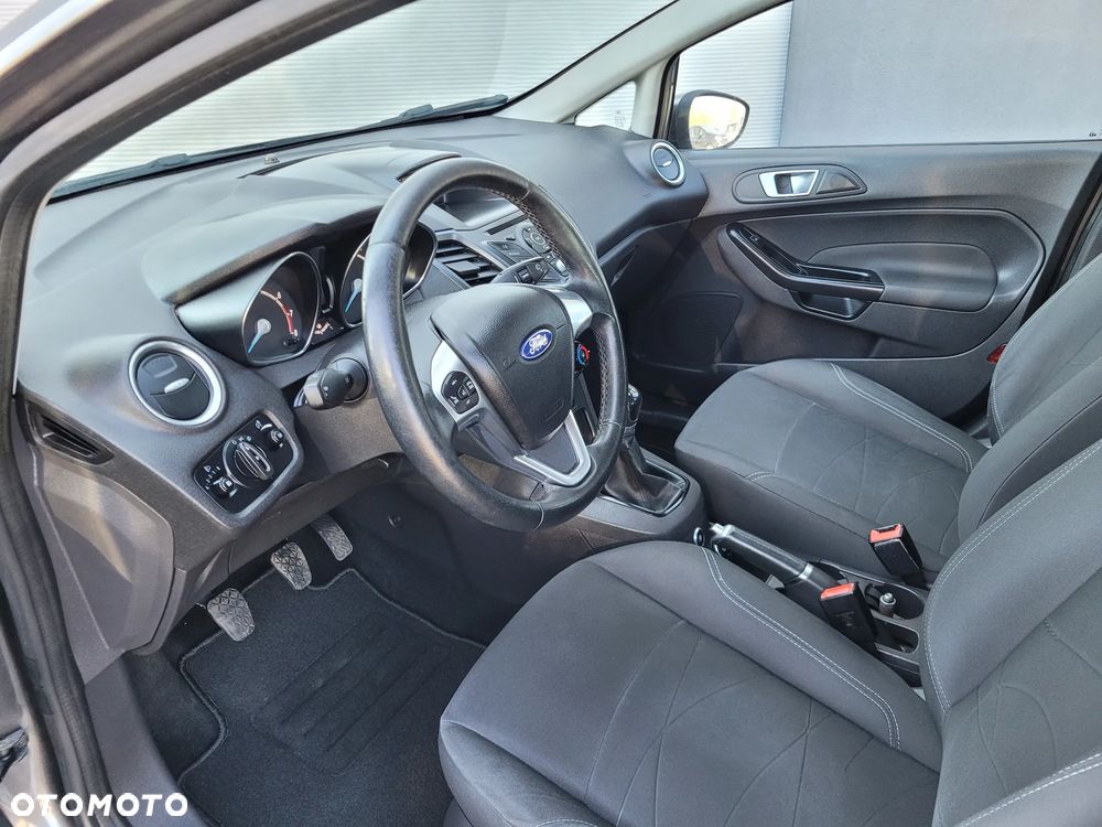 Ford Fiesta - 16