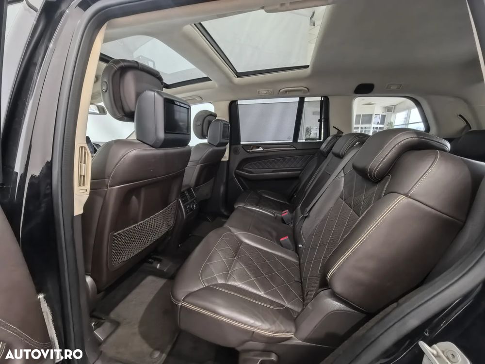 Mercedes-Benz GLS - 27
