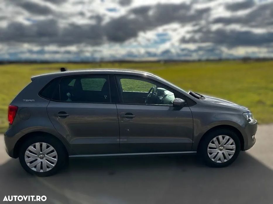 Dezmembrari / Dezmembrez VOLKSWAGEN POLO 6R - 6