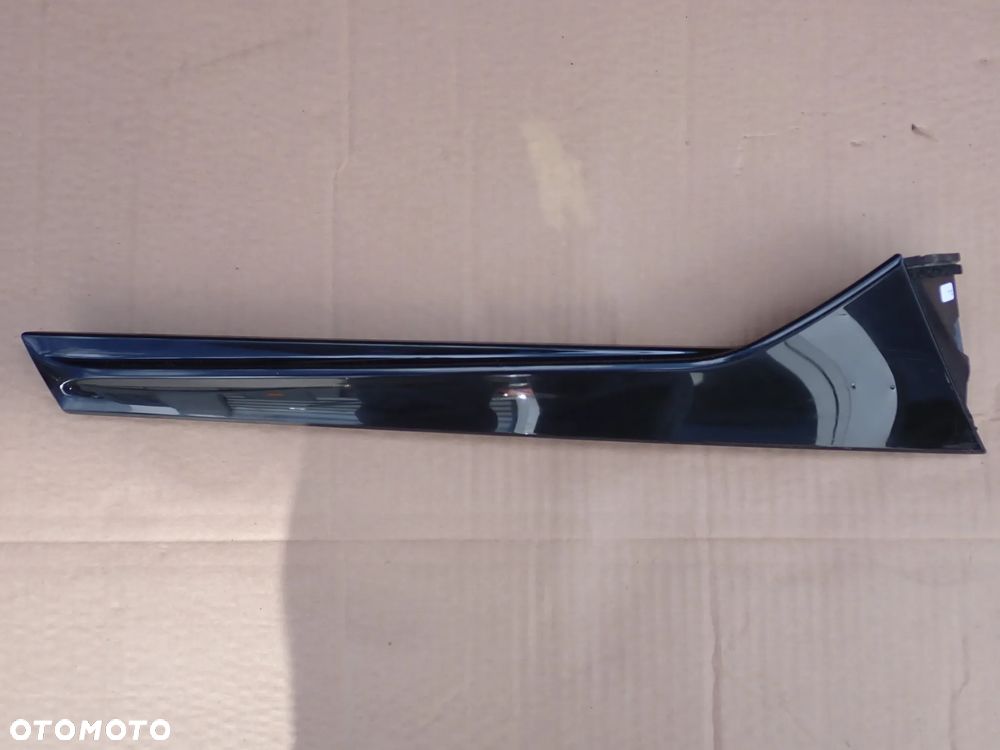 AUDI Q3 83A LISTWA KLAPY PRAWA 83A854872 - 1