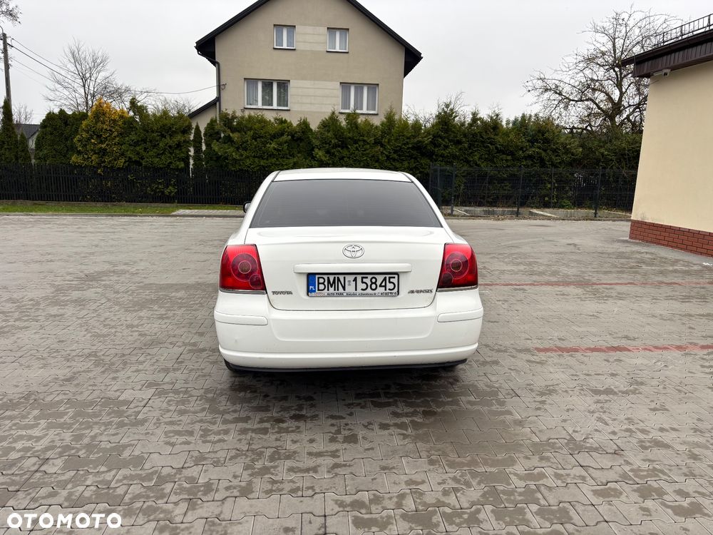 Toyota Avensis 1.8 VVT-i Sol - 5