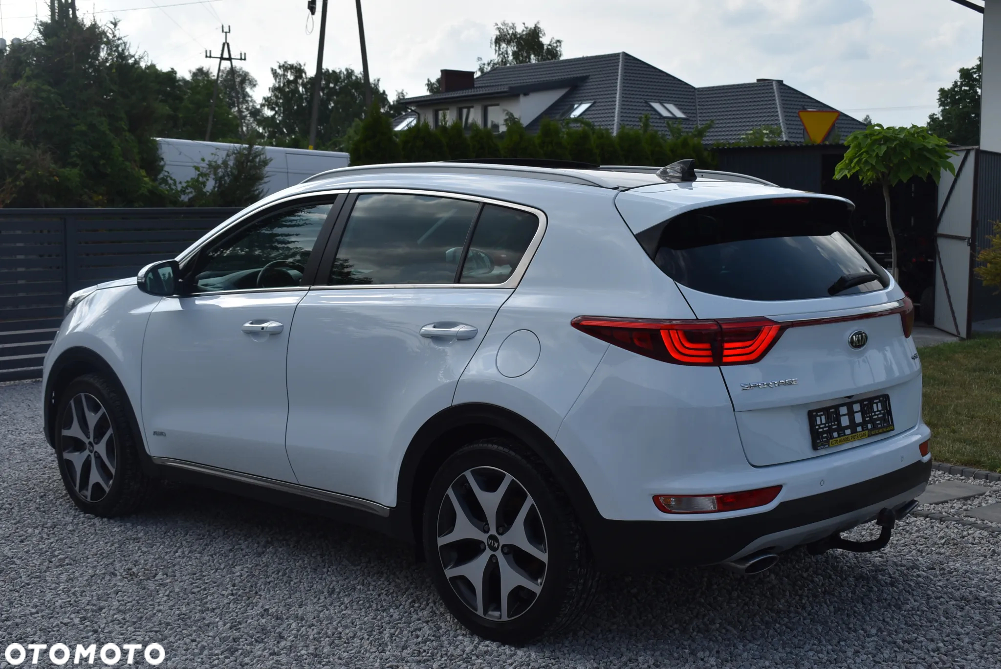 Kia Sportage 1.6 T-GDI AWD GT LINE - 8