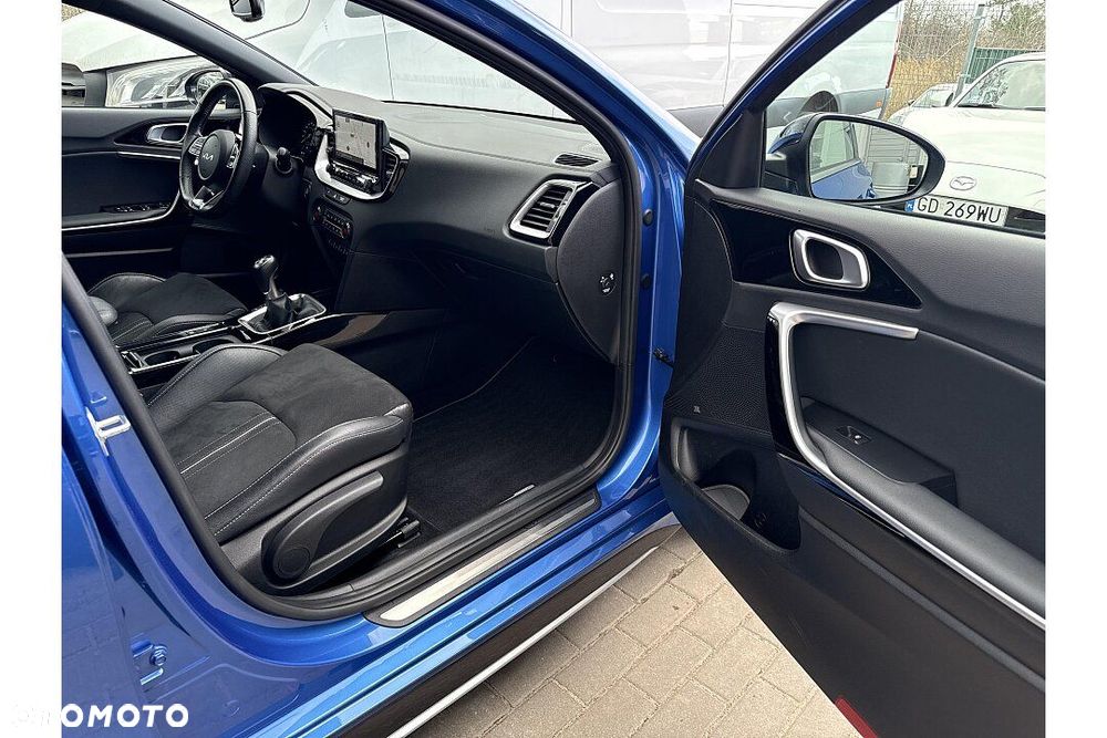 Kia ProCeed 1.5 T-GDI GT Line - 20