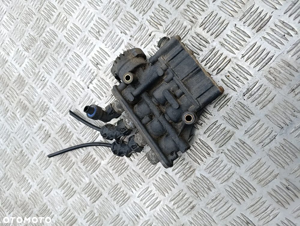 ZAWÓR ECAS VOLVO FL RENAULT GAMA D 21083657 K019820 - 3