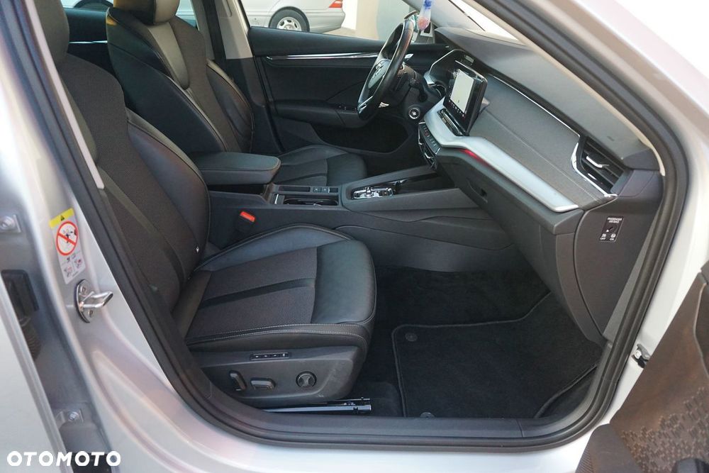 Skoda Octavia 2.0 TDI DSG Exclusive - 34