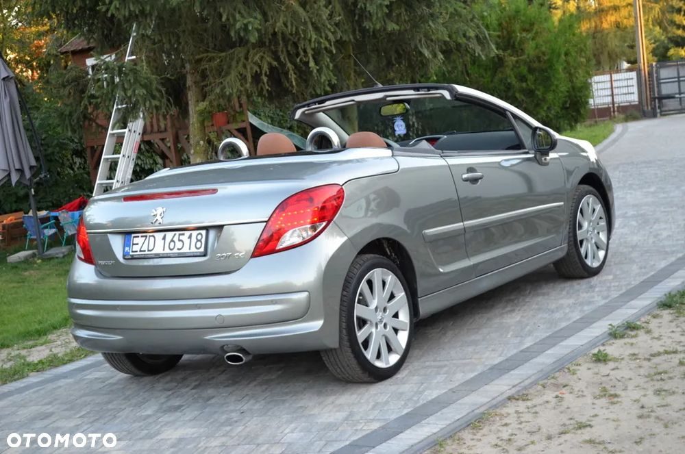 Peugeot 207 CC - 21