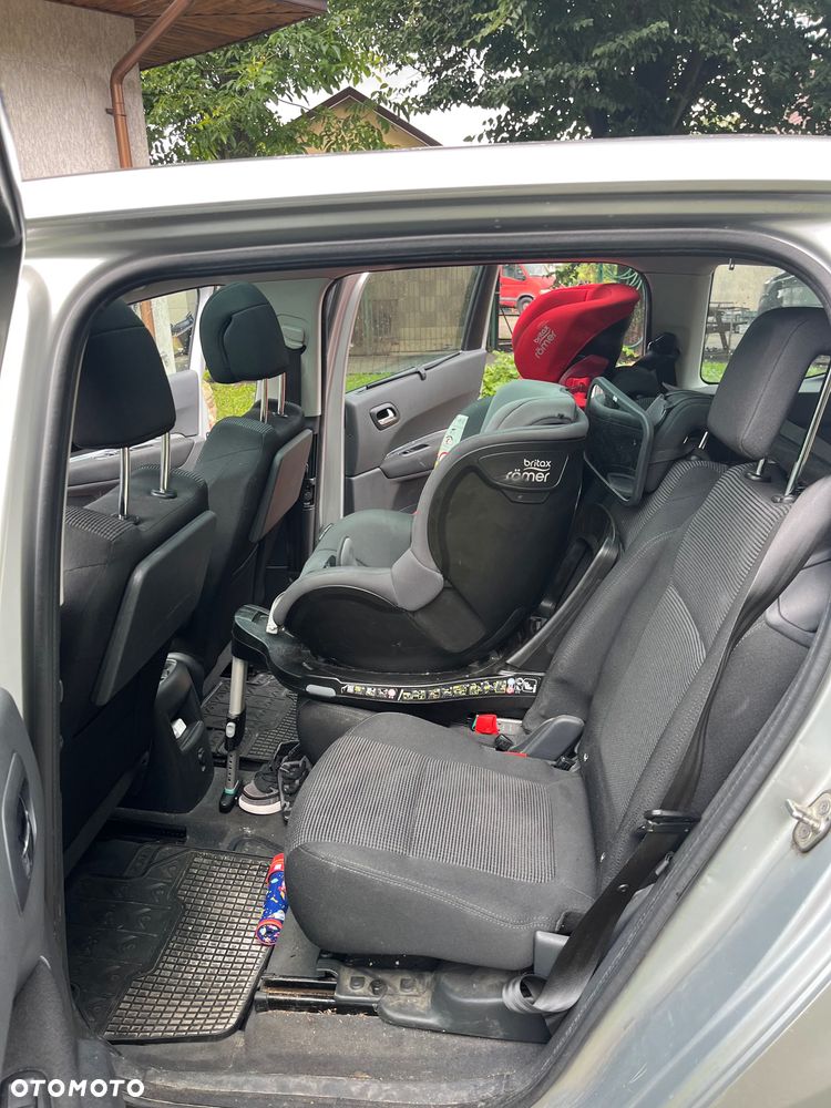 Peugeot 5008 - 4