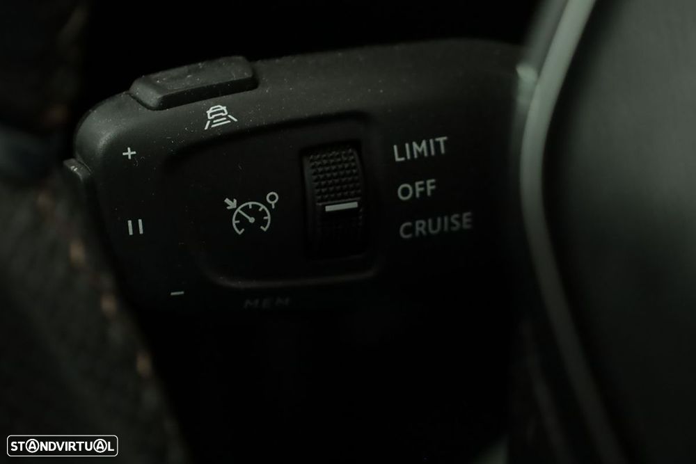 Peugeot 3008 1.2 PureTech GT EAT8 - 18