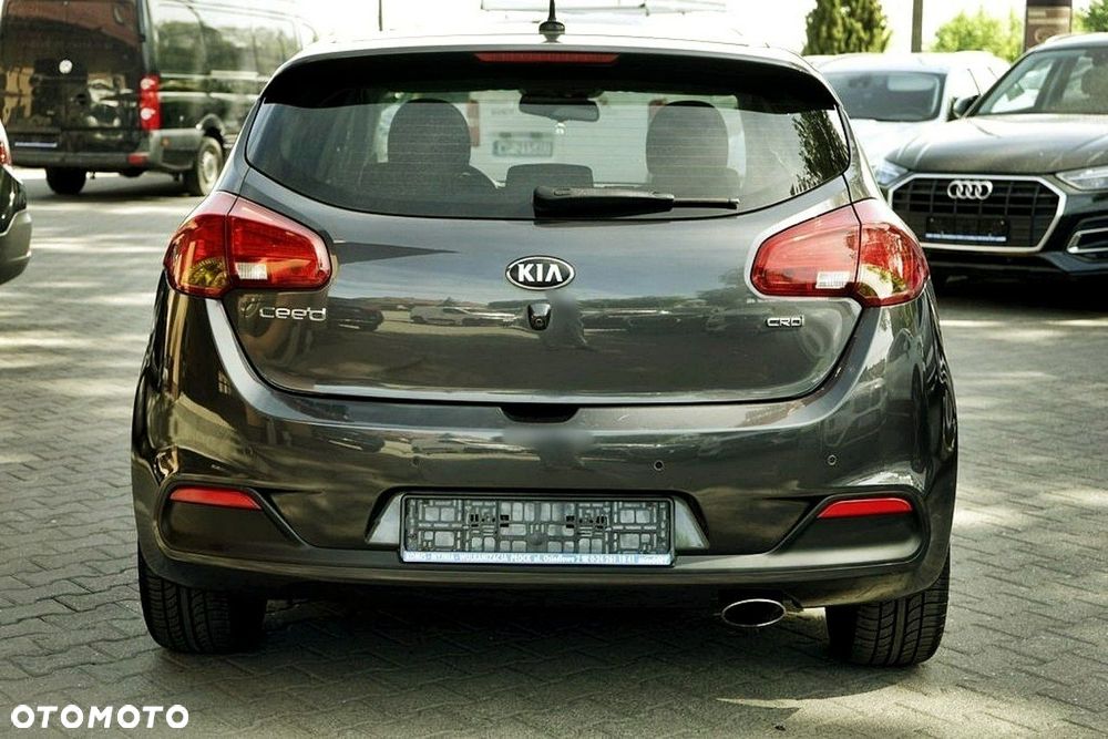 Kia Ceed - 5