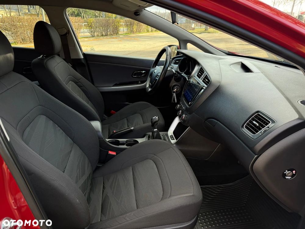 Kia Ceed 1.4 CRDi 90 SW Vision - 6