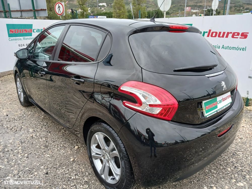 Peugeot 208 1.2 PureTech Style - 13