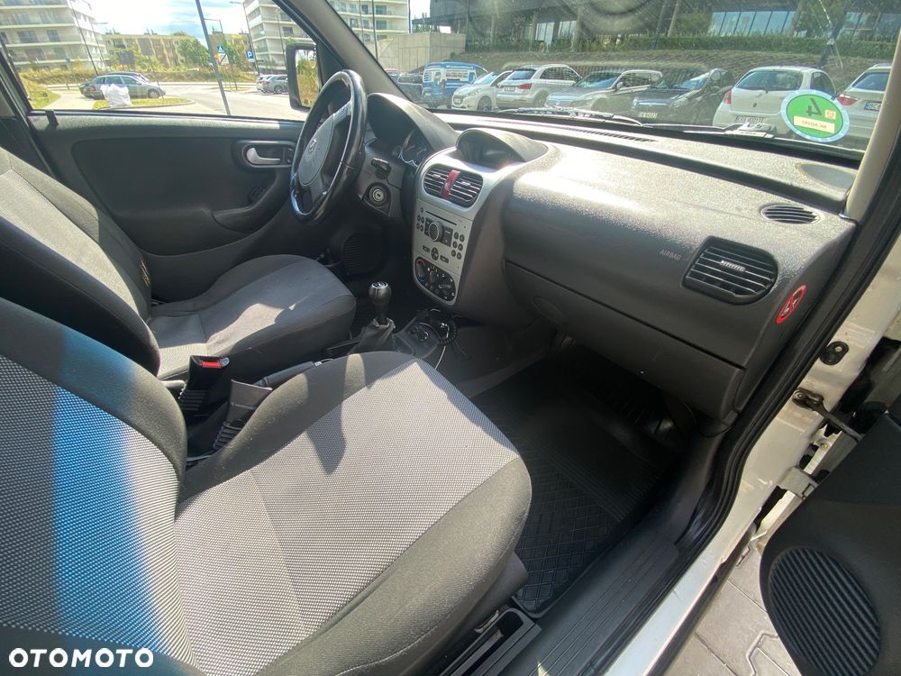 Opel Combo Tour Enjoy - 9