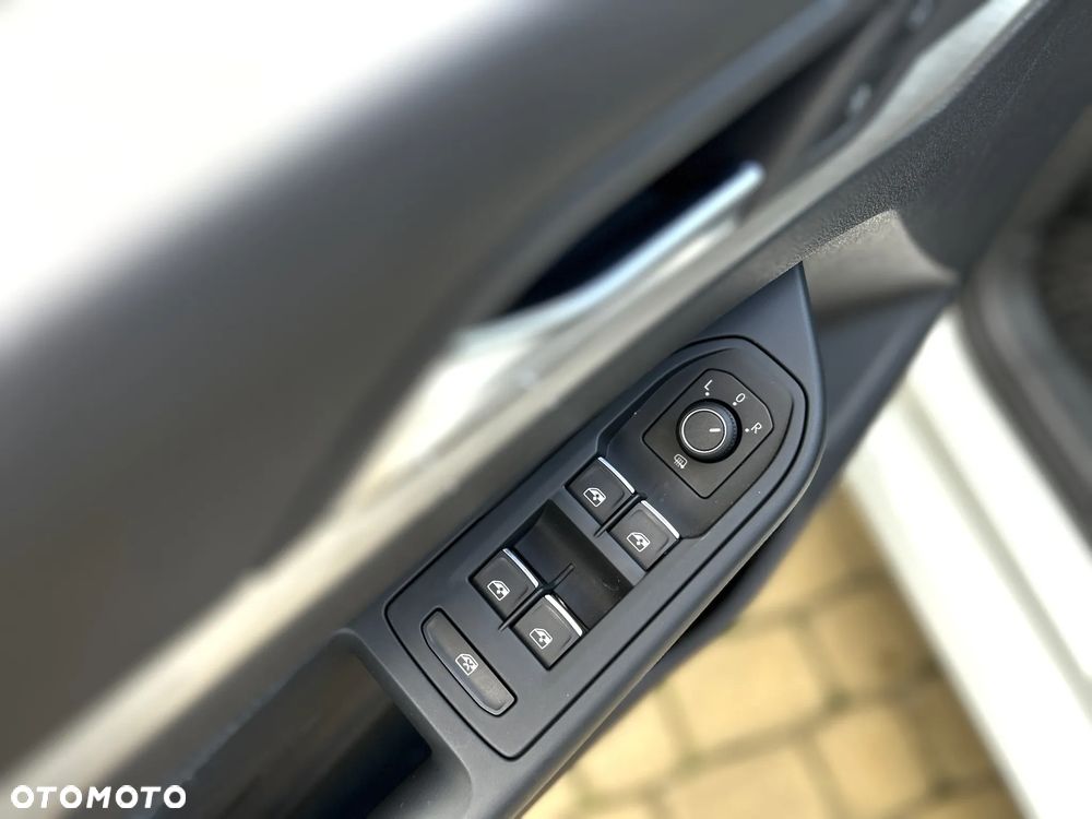 Volkswagen Golf 1.5 TSI EVO Style - 24