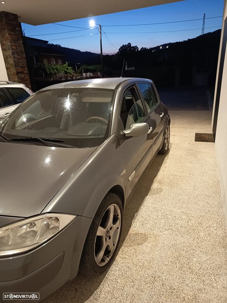 Renault Mégane 1.5 dCi Confort - 5