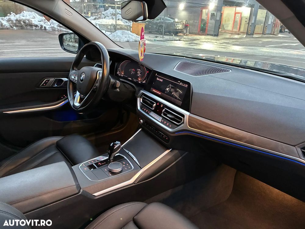 BMW Seria 3 320d xDrive AT MHEV - 11