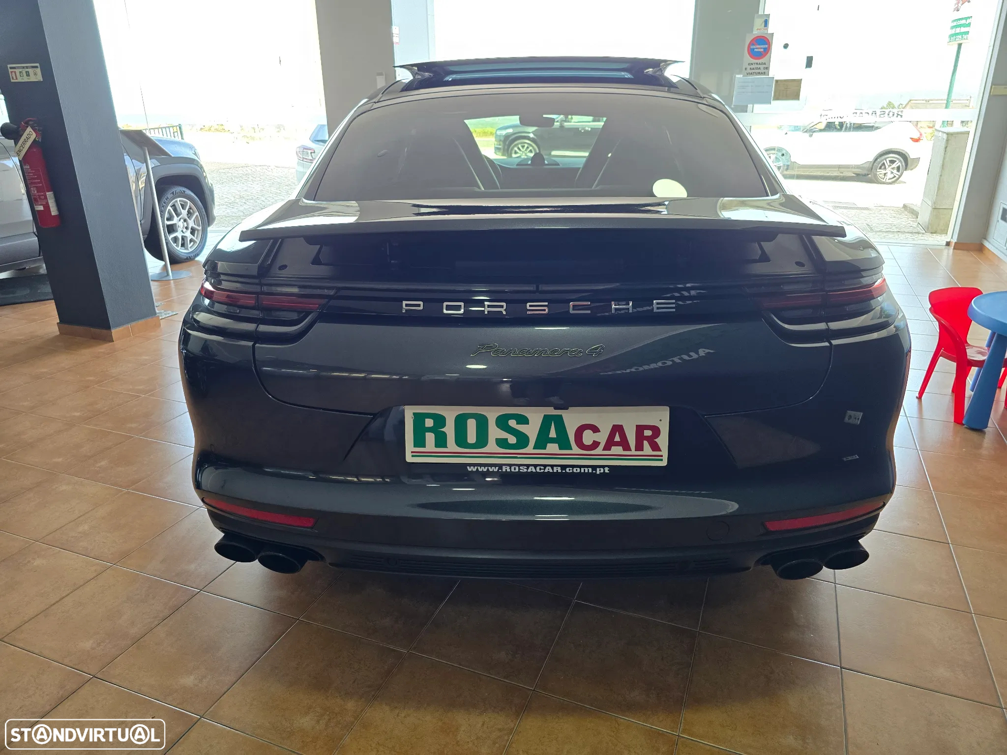 Porsche Panamera 4 E-Hybrid Executive - 34
