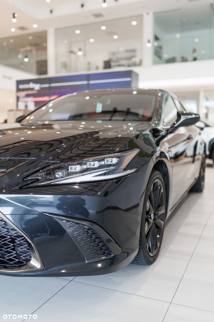 Lexus ES - 25