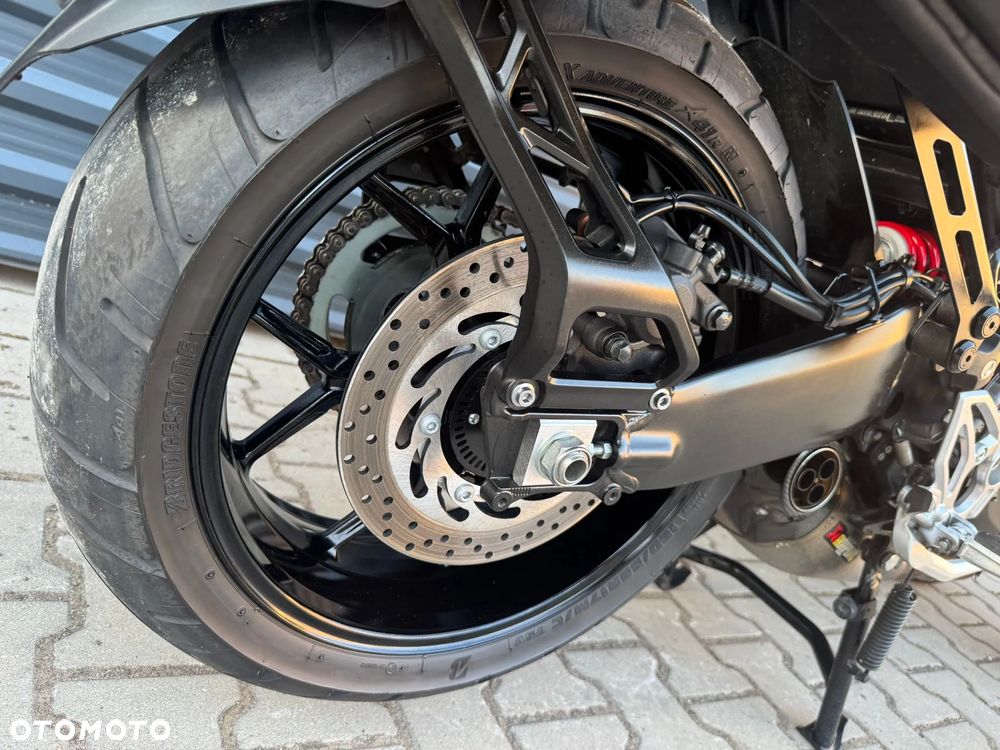 Yamaha NIKEN - 17