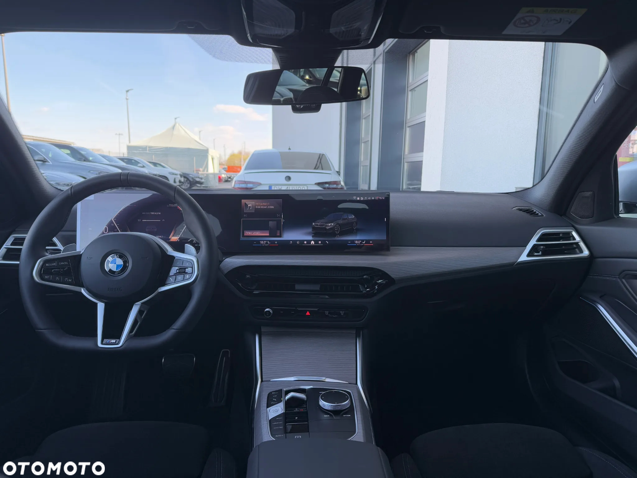 BMW Seria 3 330i xDrive M Sport - 14