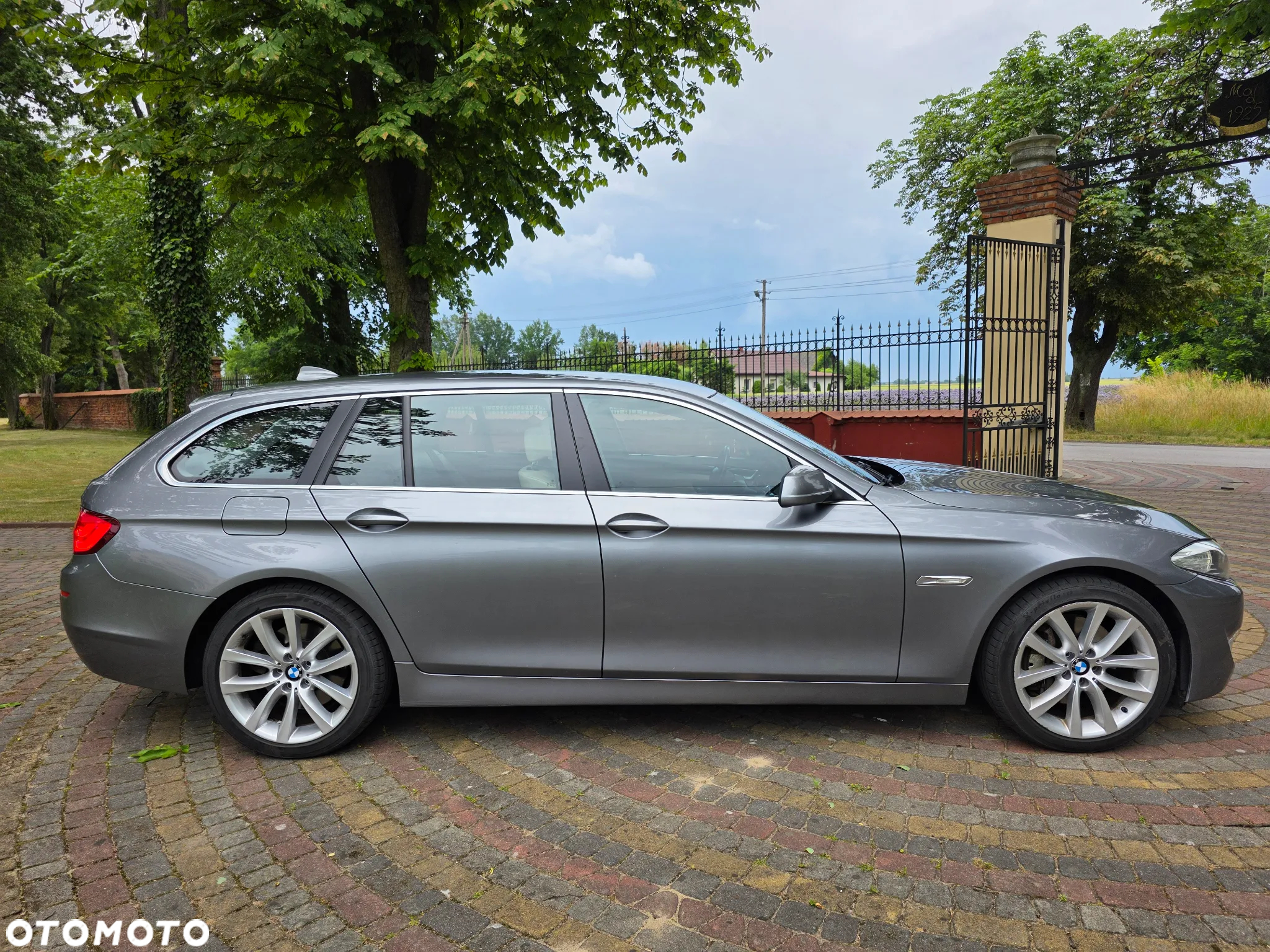 BMW Seria 5 535i Touring - 7