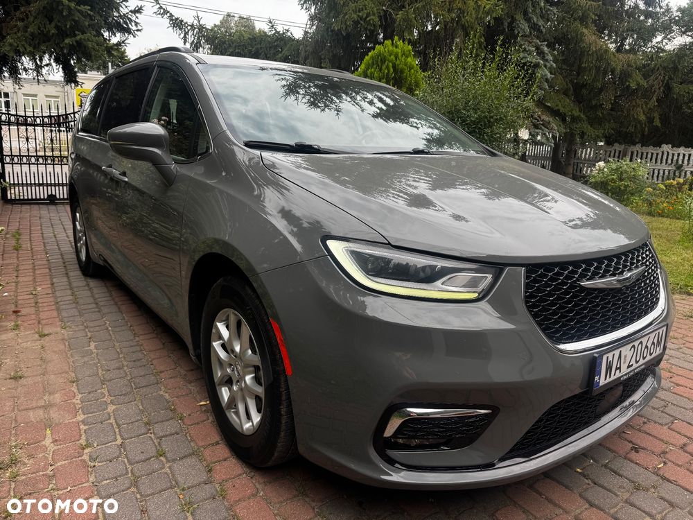 Chrysler Pacifica - 3