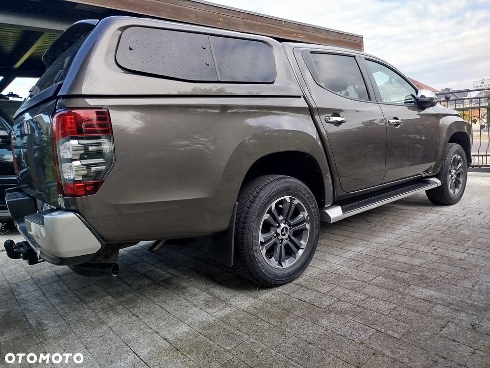 Mitsubishi L200 2.2 d DC Instyle Plus - 2