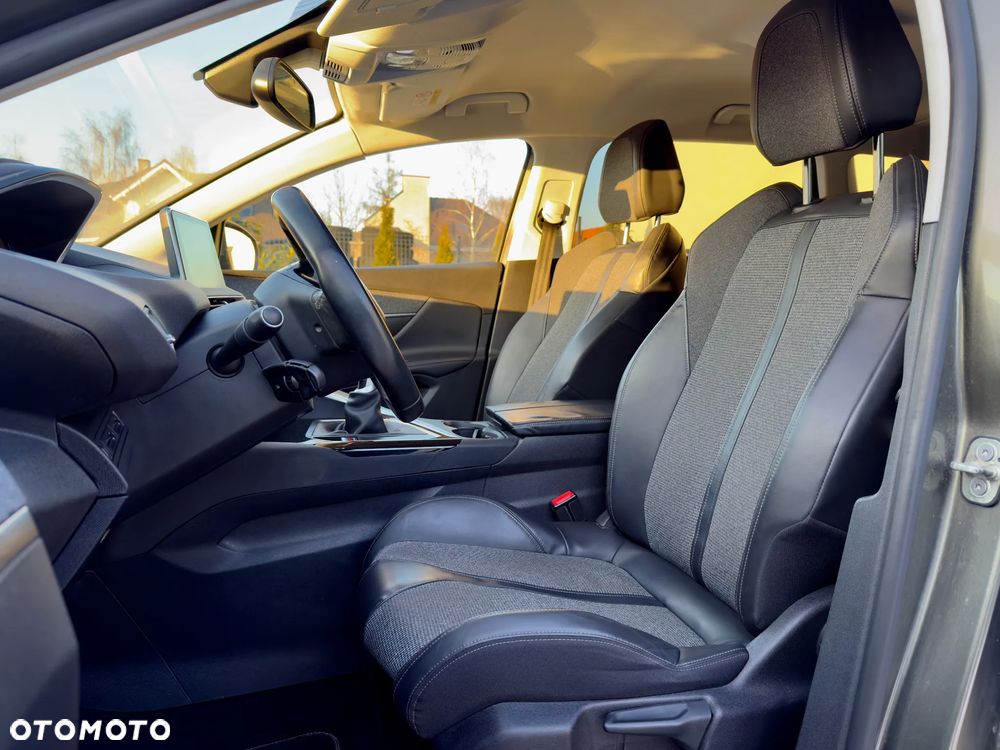 Peugeot 5008 BlueHDi 120 Allure - 11