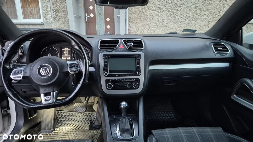 Volkswagen Scirocco 1.4 TSI DSG - 10