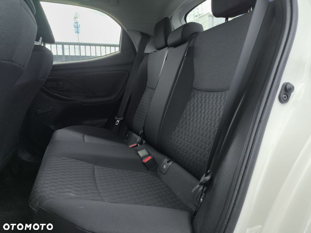 Toyota Yaris - 14