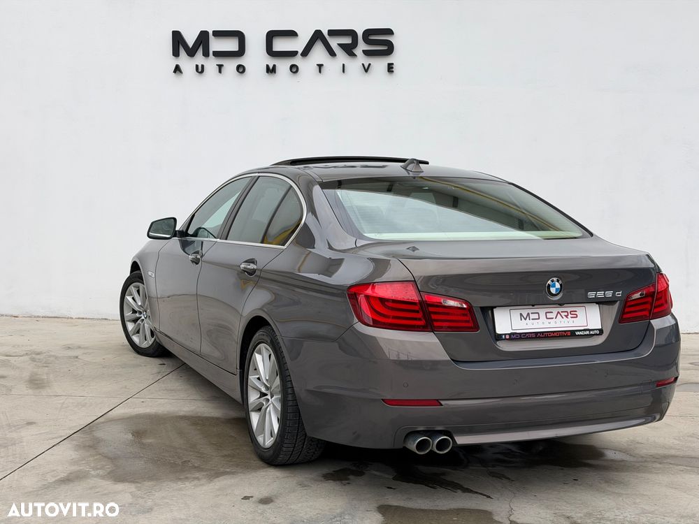 BMW Seria 5 525d Sport-Aut. Luxury Line - 4