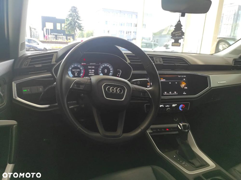 Audi Q3 Sportback - 10