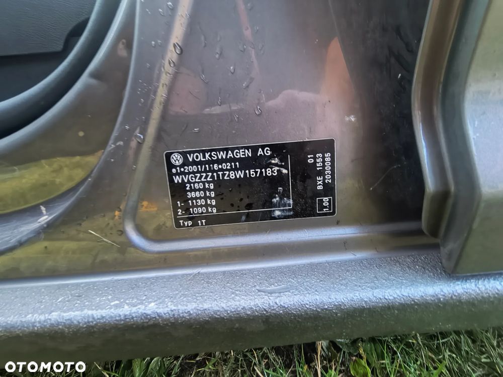 Volkswagen Touran - 11