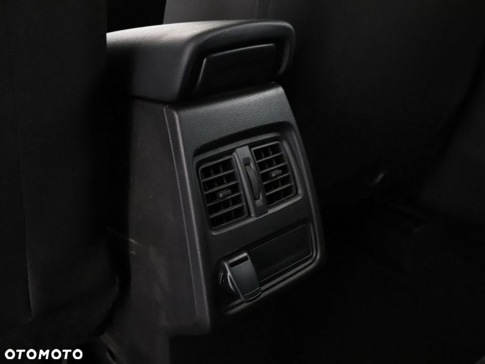 Renault Captur TCe 100 EXPERIENCE - 36